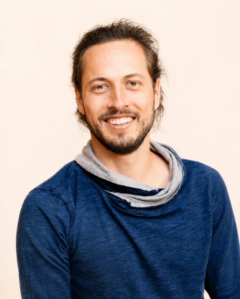 Julian Hanßler, Psychologe und IFS-Therapeut